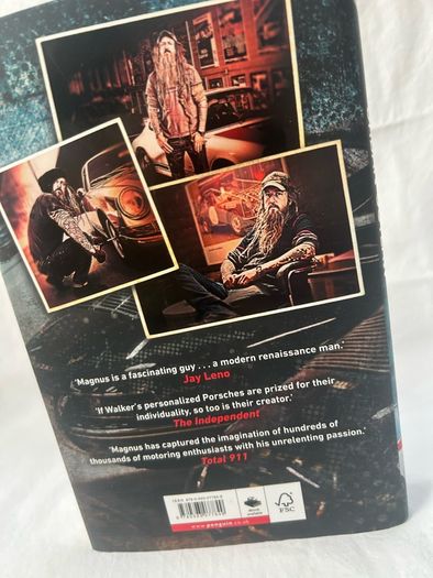 SIGNED Magnus Walker Urban Outlaw First Edition 2017 HB Porsche