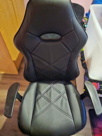 Office/gamer chair
