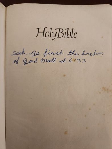 Holy Bible  Good News Edition. 350 Pages. In Good Condition. 38.