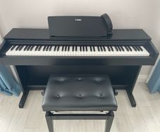 Digital piano - excellent condition