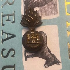 WW1 Inniskilling Fusiliers Officers Cap Badge