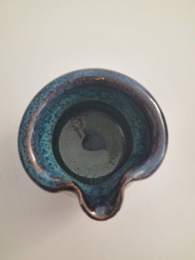 Stunning Bernard Kavanagh Handmade Irish Pottery Creamer & Dish Set