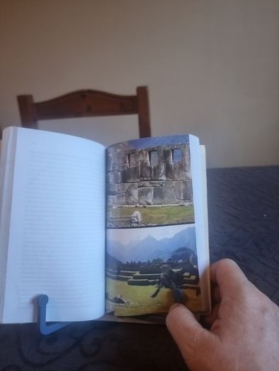 Hiram Bingham: Lost City of the Incas: The Story of Machu Picchu & Its Builders