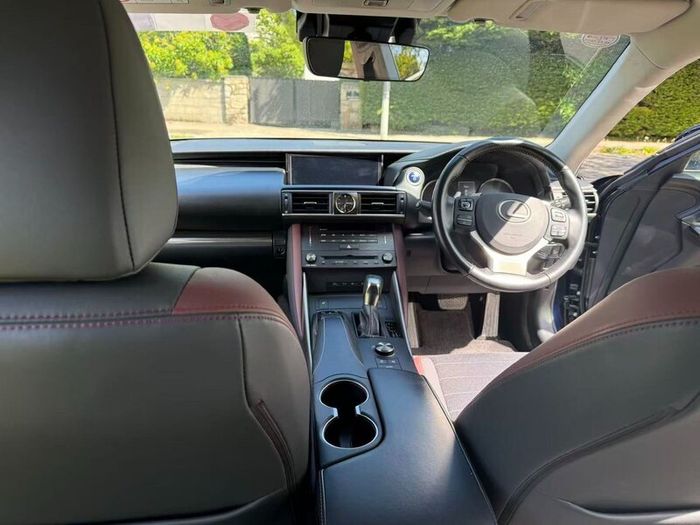 2019 Lexus IS300h   Immaculate Condition