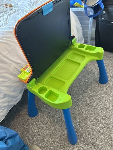 Vtech learn and draw activity desk