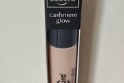 Cashmere glow luminous concealer  New