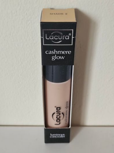Cashmere glow luminous concealer  New