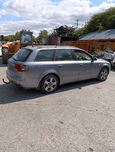 Breaking audi A4 b7 2007 2.0tdi blb