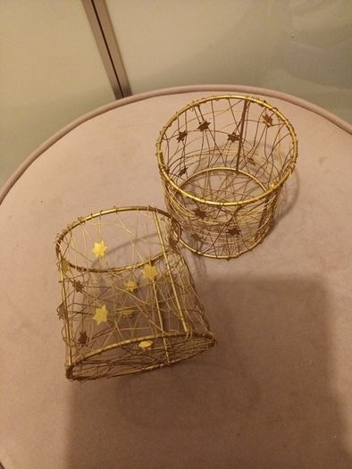 2 x christmas candle holders +candles