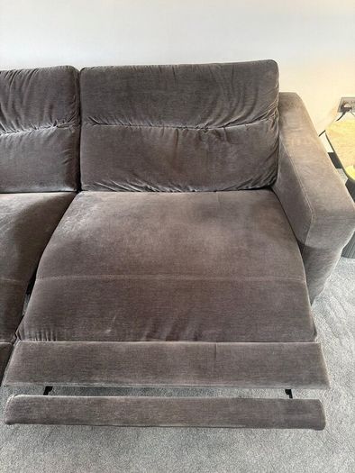 Sitting room suite. 3/4 seater recliner, and chair