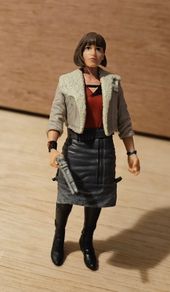 Star Wars QI'ra 3.75 " Scale As New Out Of Pack