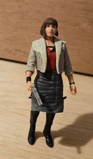 Star Wars QI'ra 3.75 " Scale As New Out Of Pack