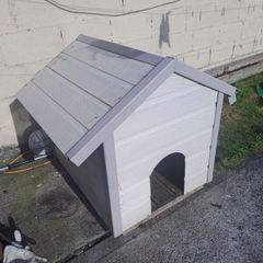 Dog kennel