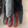ski gloves Image 2