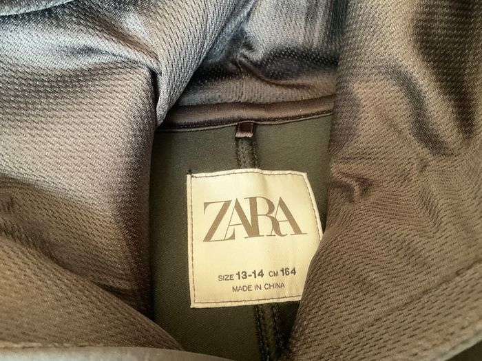 Boys gorgeous black hoodie from Zara 13 14