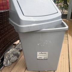 Bin 50L -100L, bucket 10L free of collection in Clongriffin D13