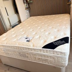 THE FAITH & ETHAN COLLECTION King Size Mattress in immaculate condition