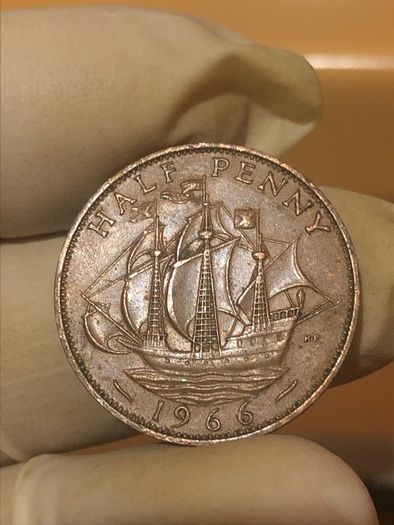 Elizabeth Halfpenny  x28 Pictures of each coin