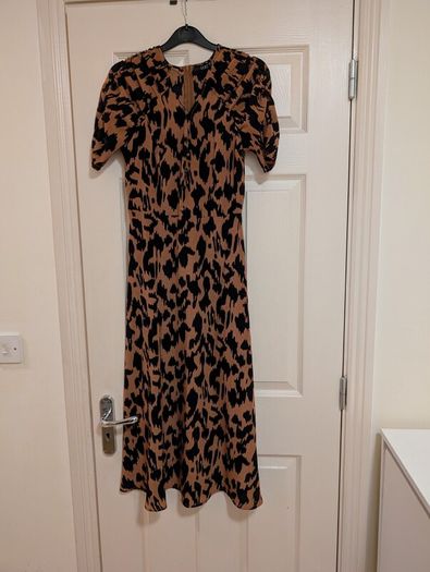 Leopard print dress size 36