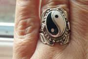 Vintage Yin-Yang Ring in Sterling Silver.