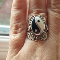 Vintage Yin-Yang Ring in Sterling Silver.