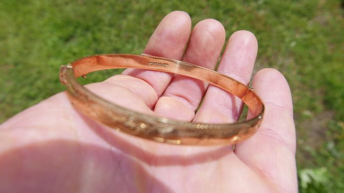 Vintage Ladies 18CT GOLD PLATED Bangle Bracelet