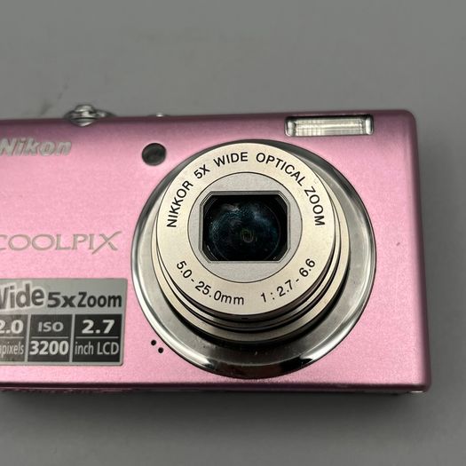 Nikon Coolpix S570 12MP Digital Camera Pink - Full Kit