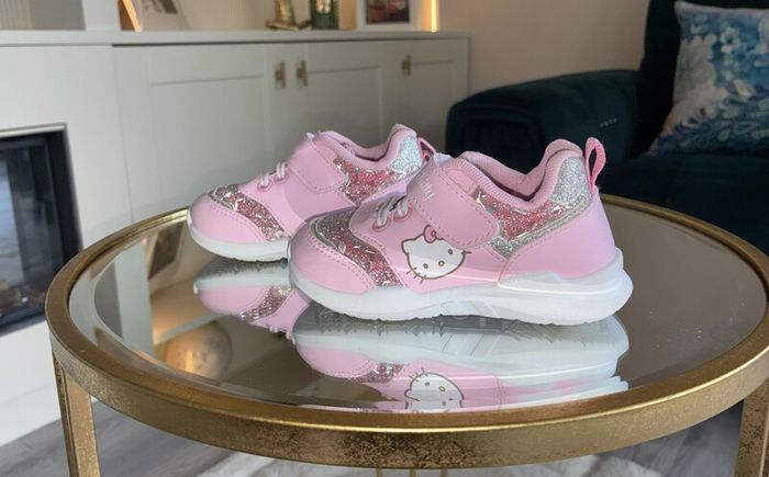 Adorable Hello Kitty Pink Glitter Light-Up Sneakers