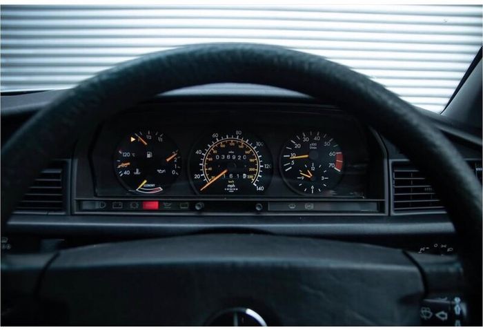Mercedes-Benz 190 1989