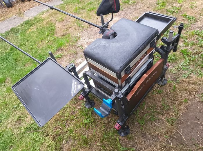 Daiwa Team seat box with accessories