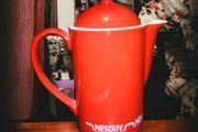 Rare retro Nescafe teapot and cup