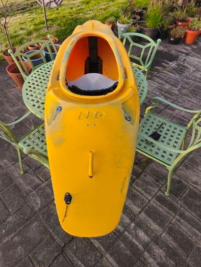 kayak Pyranha Ina Zone 230