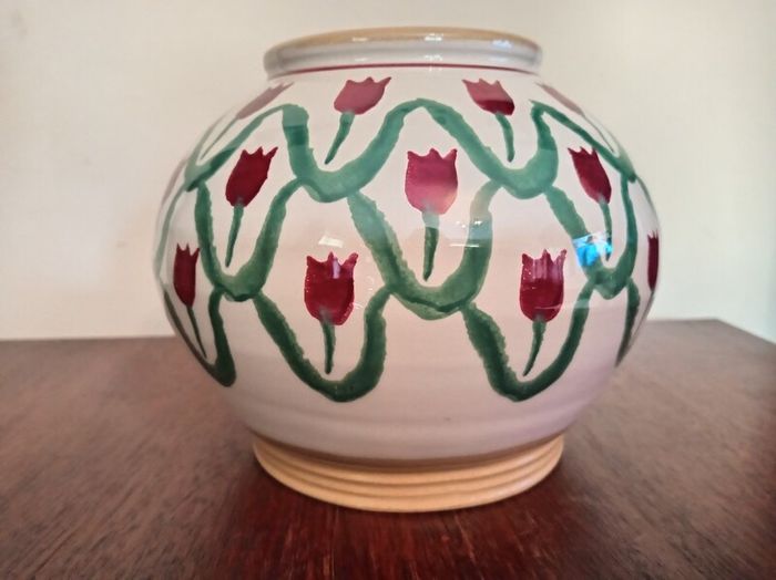 Nicholas Mosse pottery
