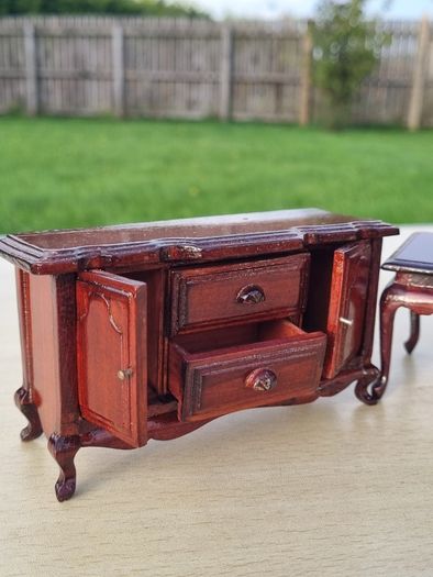 Miniature dolls house furniture set - 3 pieces