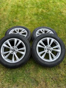 Genuine Audi Q3 18 inch Alloy Wheels