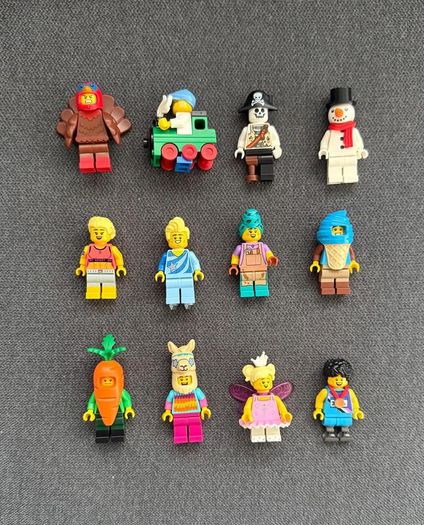 Lego 12 minifigures set