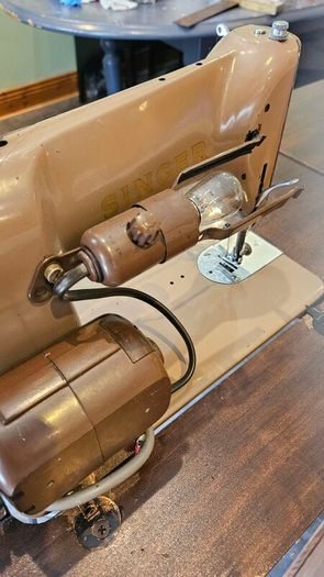 Singer 185K Antique Sewing Machine with Table