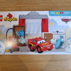 Duplo set 2+ car garage McQueen