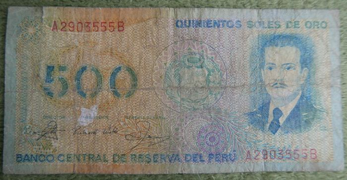 Variety of 10 Different Foreign Banknotes most of Peru