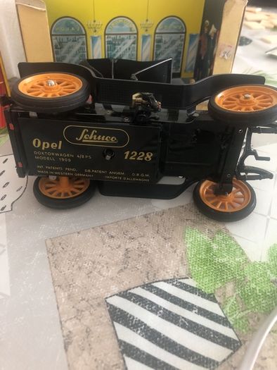 Oldtimer ( Schuco 1228) Opel Doktor Wagen 1909