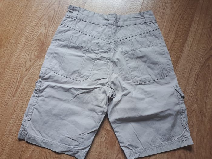 SALE E5  Beige "Cherokee" Shorts.  Age 10-11