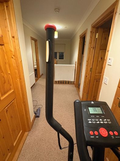 Reebok Jet100 Elliptical Trainer