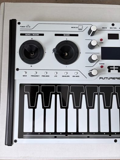 Future Retro Vectra 2