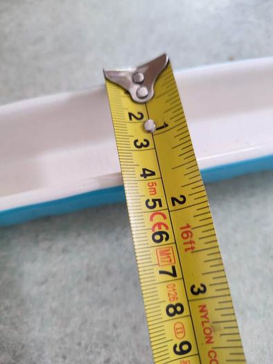 Olive boat This slim, elegant olive boat 41 cm. long.