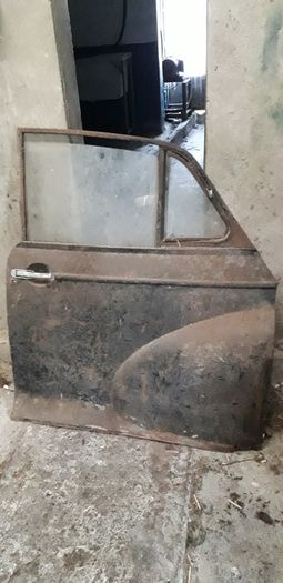 Morris minor door