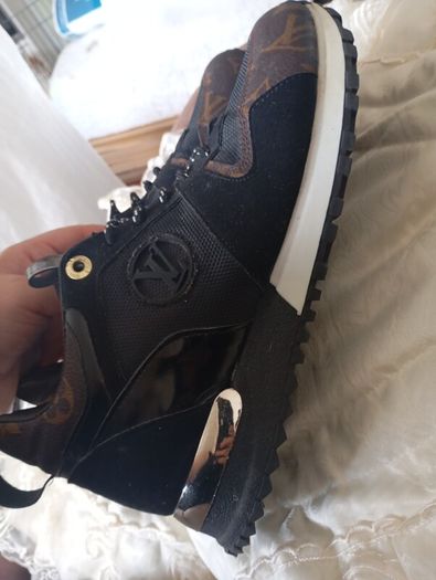 LV ladies runners