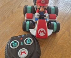 Nintendo Super Mario Remote Control Mini Anti-Gravity Mario Kart Racer