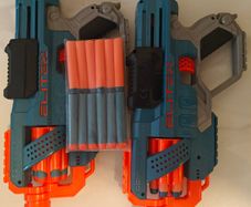 2x Nerf Elite 2.0 Blasters + Darts