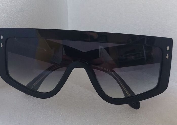 Exclusive Runway Statement  Isabel Marant Sunglasses