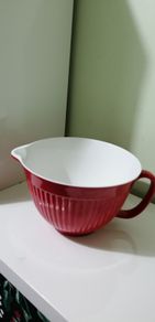 large plastic mixing bowl